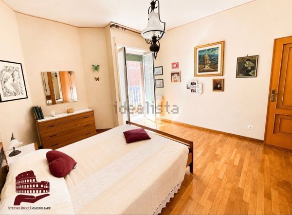 appartamento in vendita a Roma in zona Ardeatino