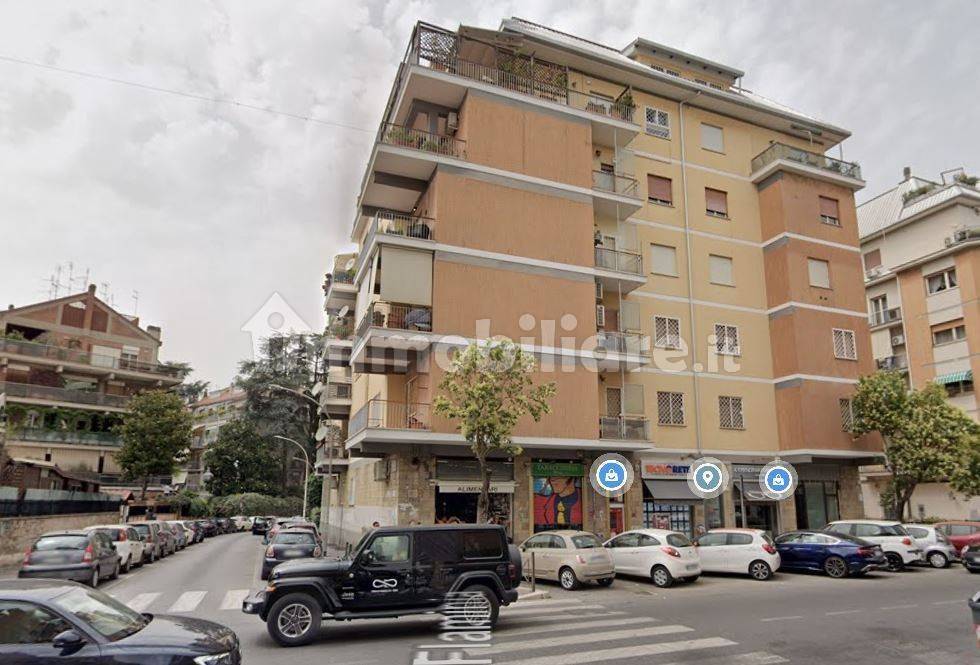 appartamento in vendita a Roma in zona Tor di Quinto