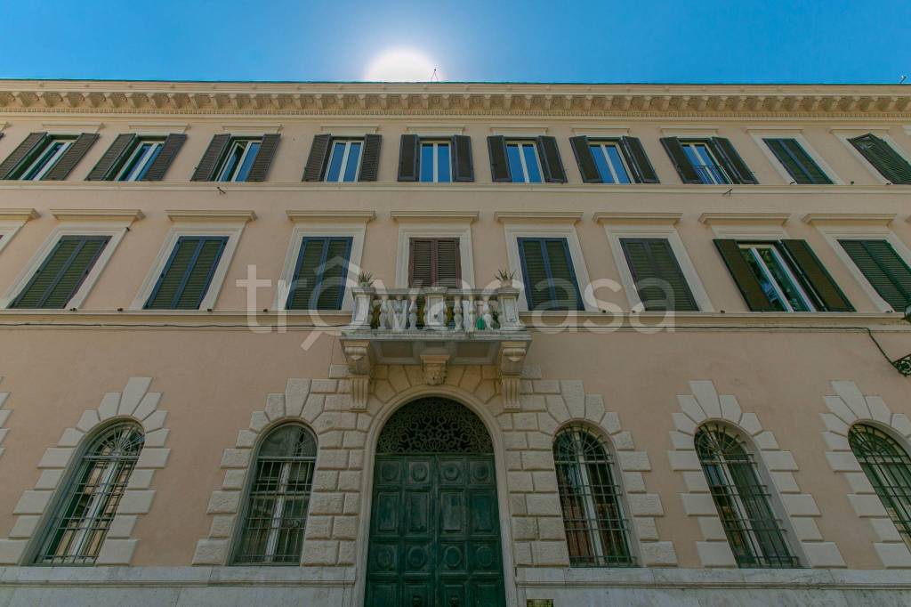 appartamento in vendita a Roma in zona Trastevere