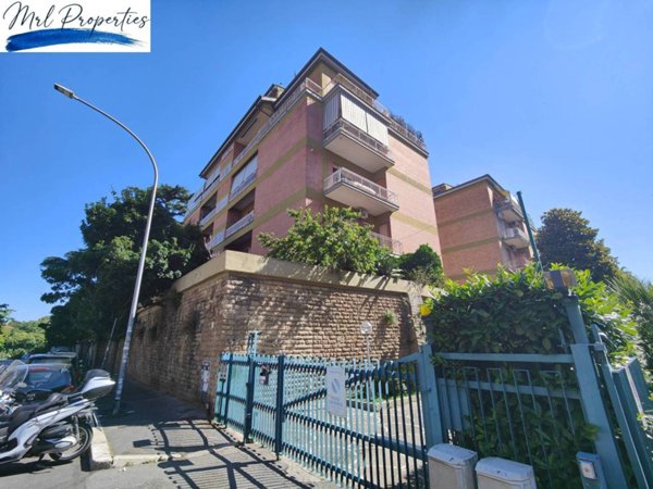 appartamento in vendita a Roma in zona Portuense