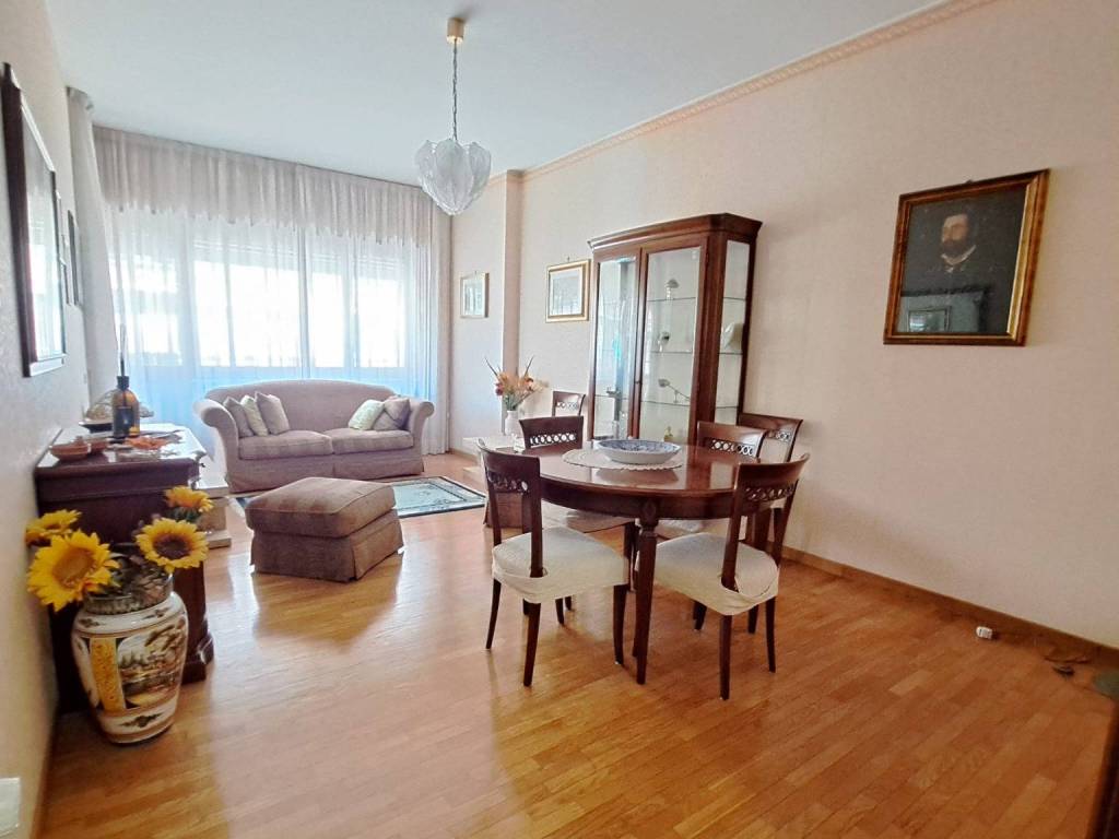 appartamento in vendita a Roma in zona Ostia