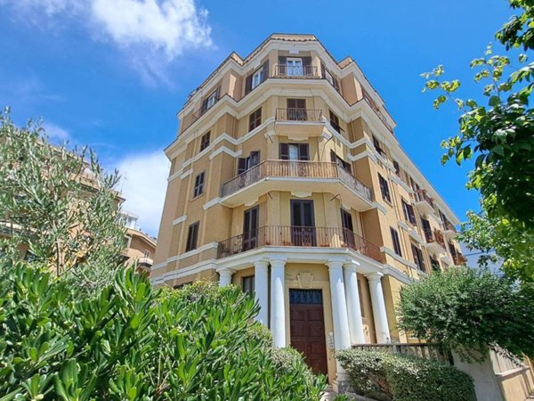 appartamento in vendita a Roma in zona Ostia
