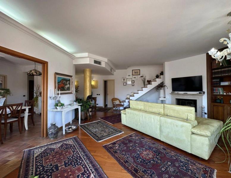 appartamento in vendita a Roma in zona Finocchio