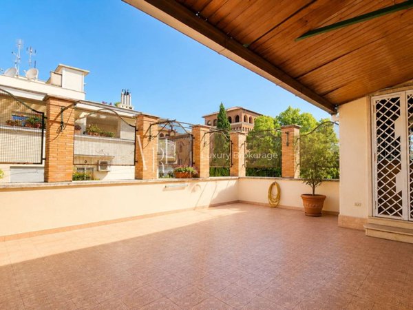 appartamento in vendita a Roma in zona Nomentano