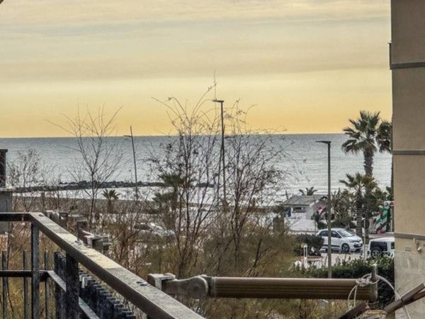 appartamento in vendita a Roma in zona Ostia