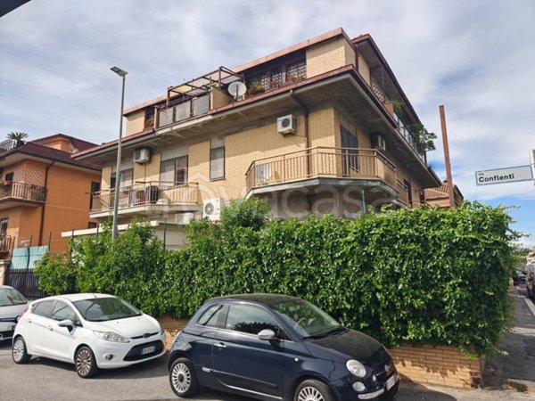 appartamento in vendita a Roma in zona Cinecittà