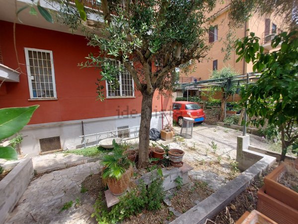 appartamento in vendita a Roma in zona Ottavia