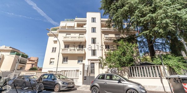 appartamento in vendita a Roma in zona San Saba - Ripa