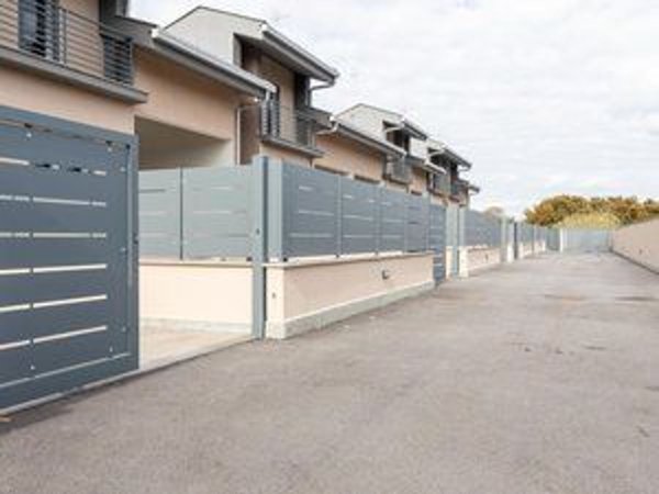 casa indipendente in vendita a Roma