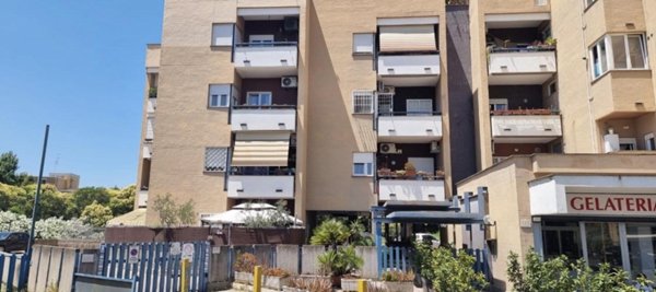 appartamento in vendita a Roma in zona Corviale