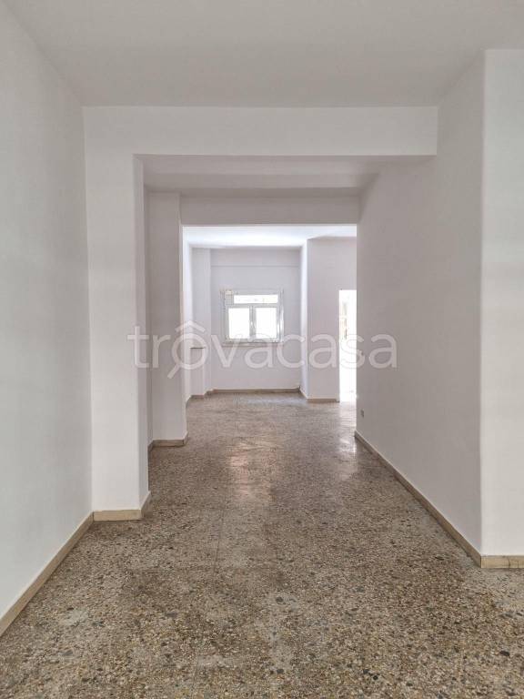 negozio in vendita a Roma in zona Portuense
