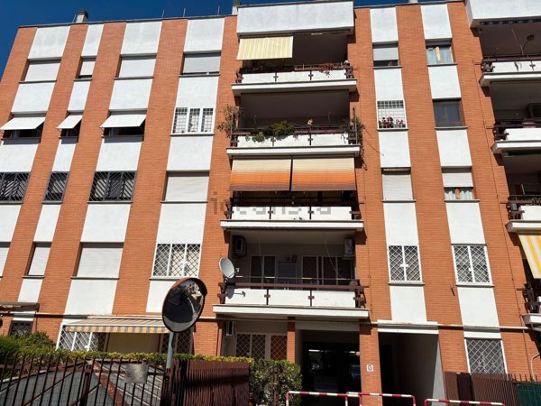 appartamento in vendita a Roma in zona Casal Palocco