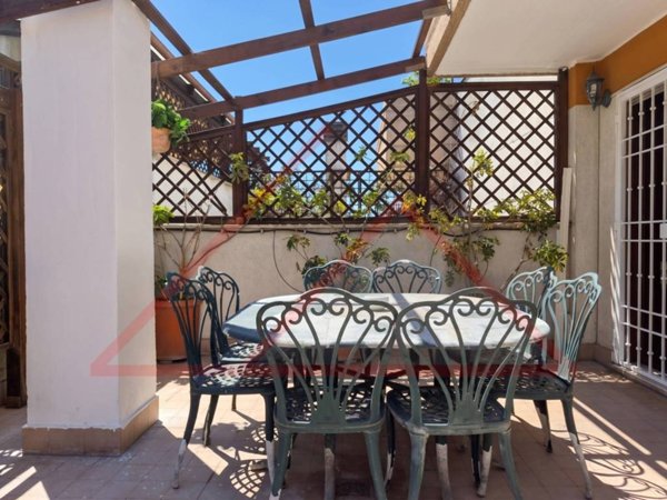 appartamento in vendita a Roma in zona Ardeatino