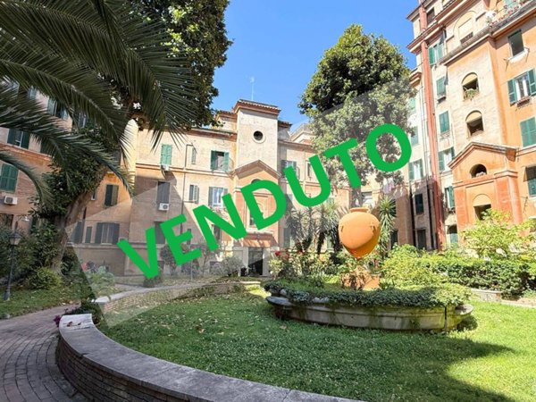 appartamento in vendita a Roma in zona Testaccio