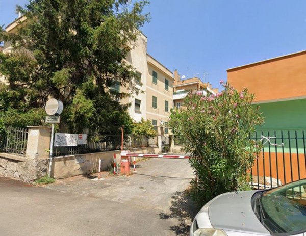 appartamento in vendita a Roma in zona Primavalle