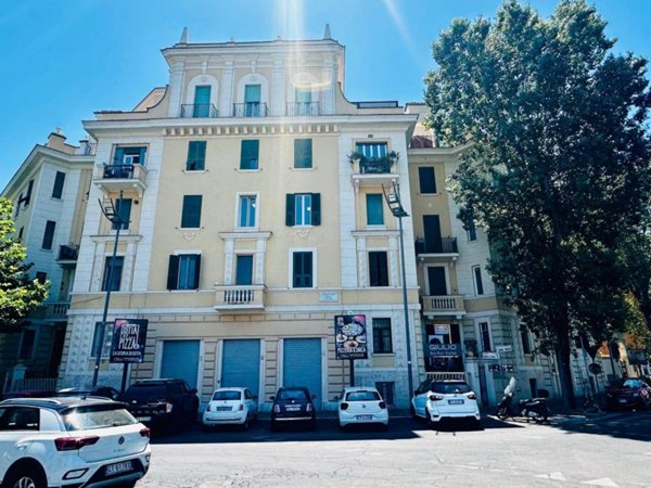 appartamento in vendita a Roma in zona Ostia