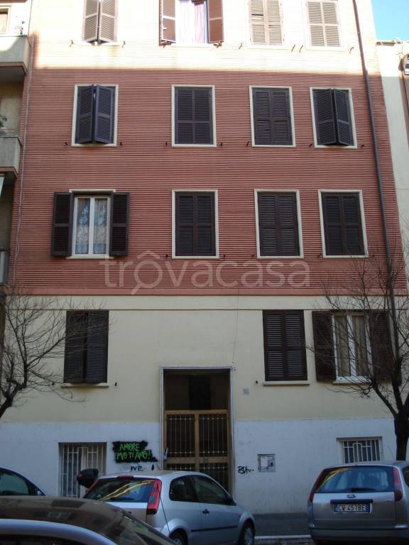appartamento in vendita a Roma in zona Appio Latino
