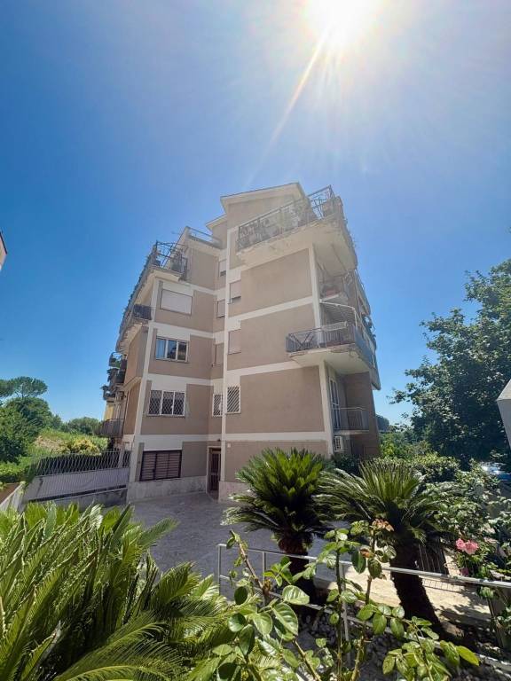 appartamento in vendita a Roma in zona Portuense