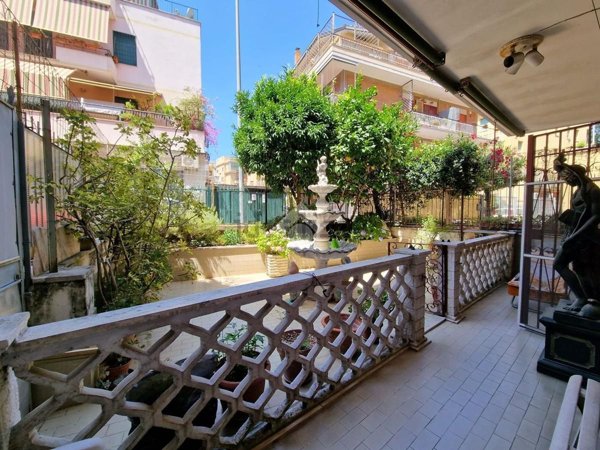 appartamento in vendita a Roma in zona Appio Claudio