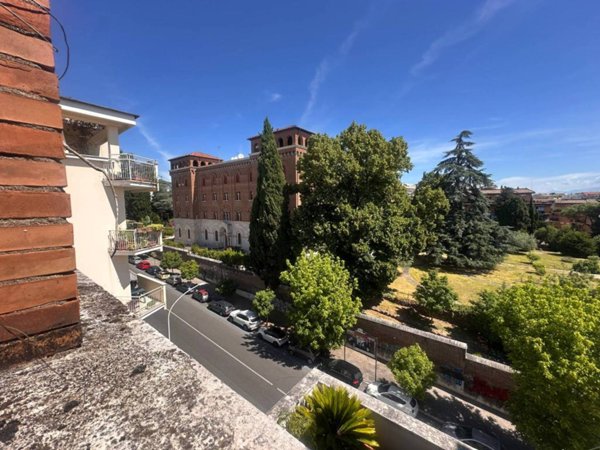 appartamento in vendita a Roma
