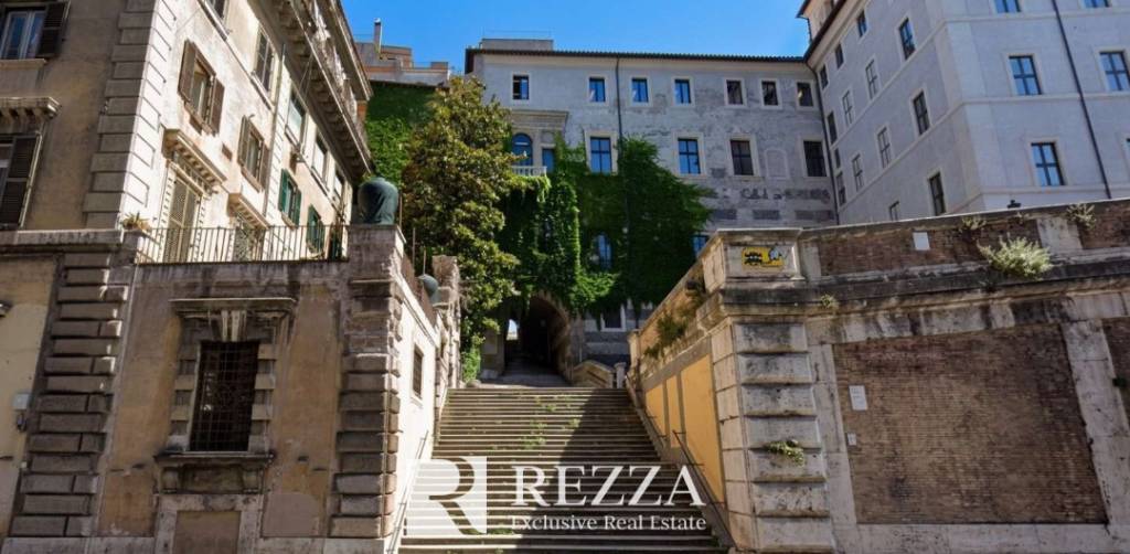 negozio in vendita a Roma in zona Celio