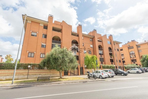 appartamento in vendita a Roma in zona Magliana Vecchia