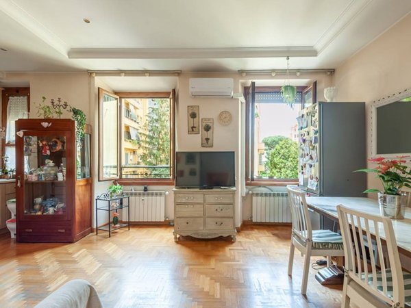 casa indipendente in vendita a Roma in zona Tuscolano