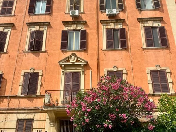 appartamento in vendita a Roma in zona Tuscolano