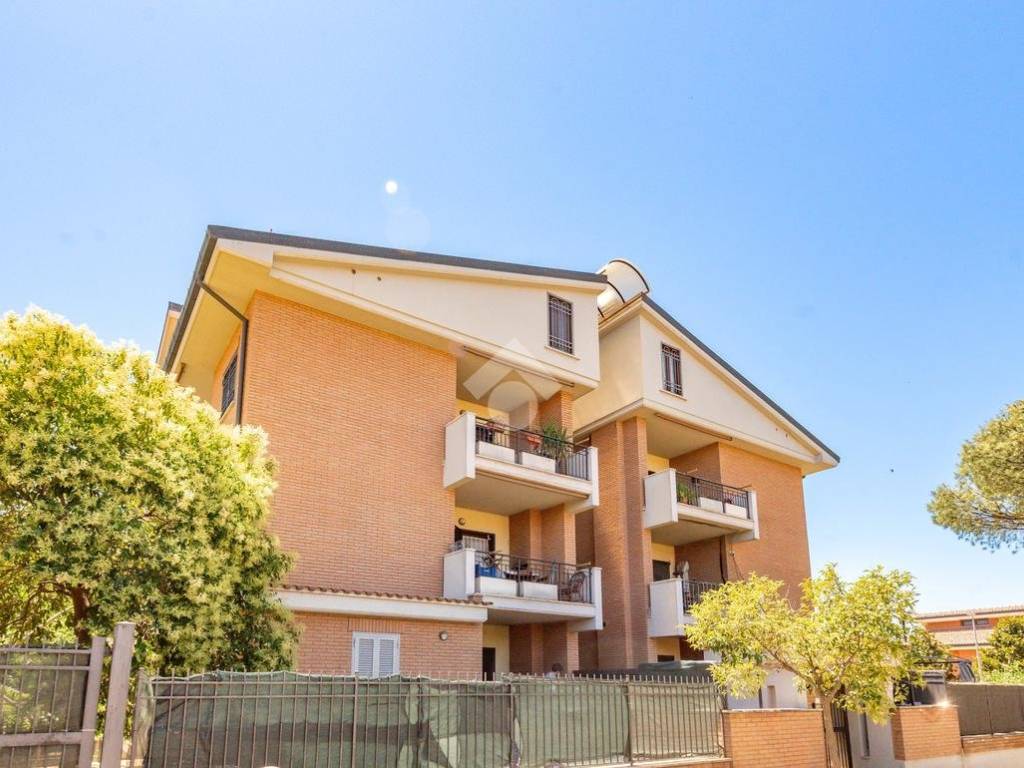 appartamento in vendita a Roma in zona Borghesiana