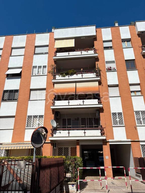 appartamento in vendita a Roma in zona Casal Palocco