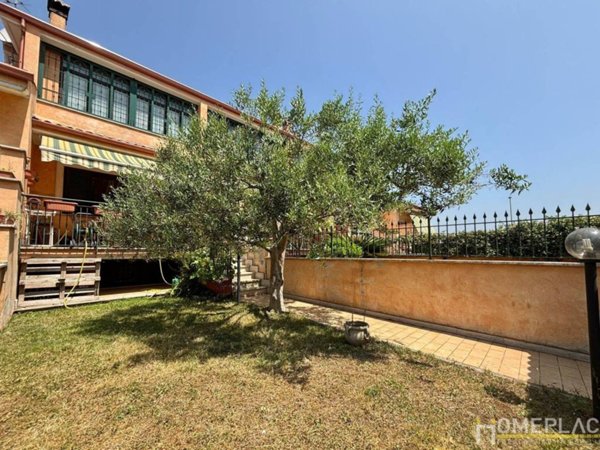casa indipendente in vendita a Roma in zona Giardini di Corcolle