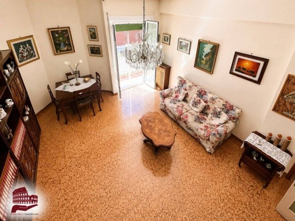 appartamento in vendita a Roma in zona Ardeatino