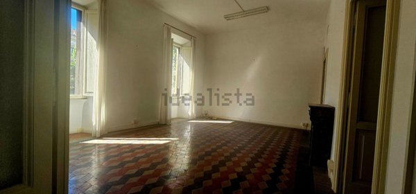appartamento in vendita a Roma in zona Rione Regola