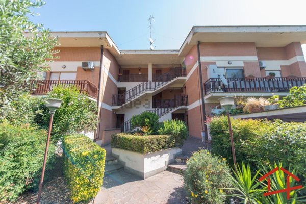 appartamento in vendita a Roma in zona Spinaceto
