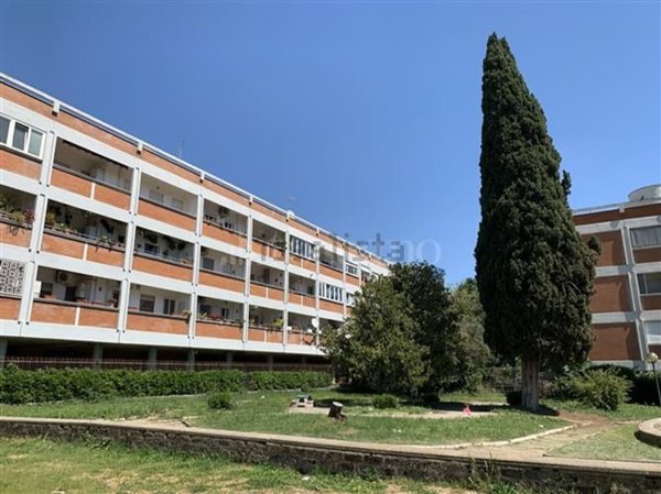 appartamento in vendita a Roma in zona Spinaceto