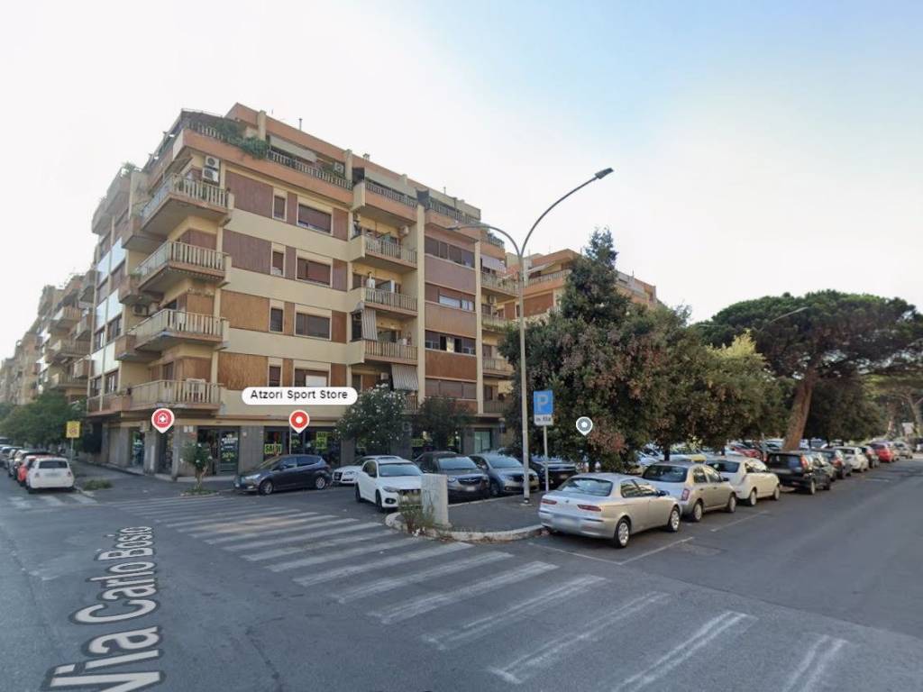 appartamento in vendita a Roma in zona Ostia