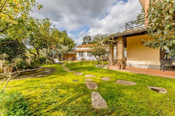 casa indipendente in vendita a Roma