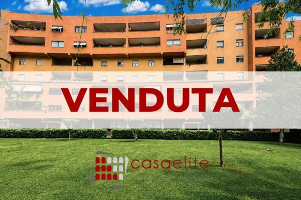 appartamento in vendita a Roma in zona Tor de' Cenci