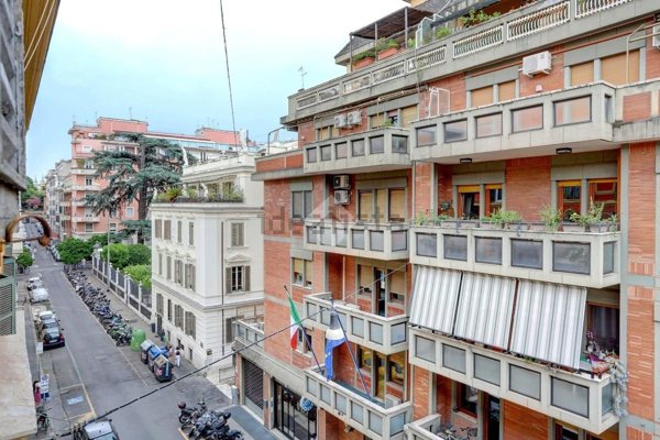 appartamento in vendita a Roma in zona Celio