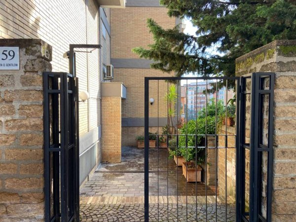 appartamento in vendita a Roma in zona Monte Sacro/Talenti
