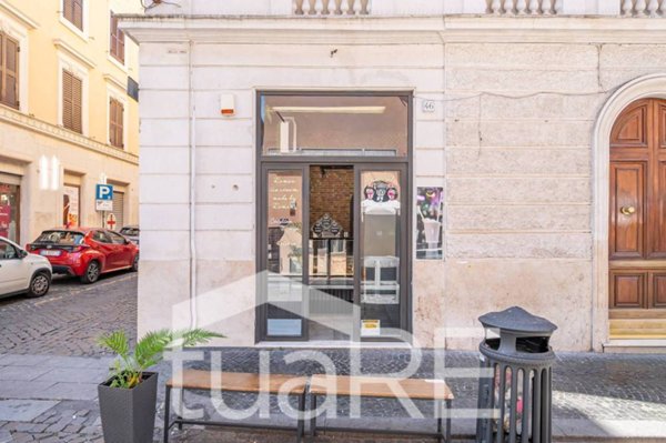 negozio in vendita a Roma in zona Rione Borgo