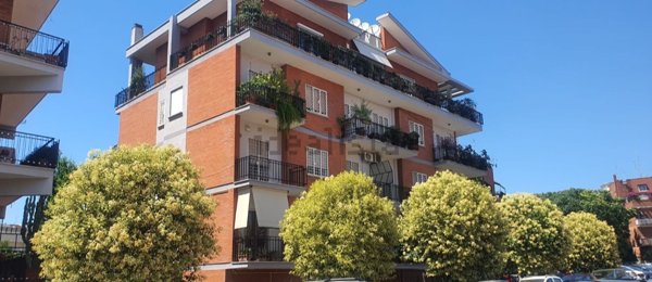 appartamento in vendita a Roma in zona Gianicolense