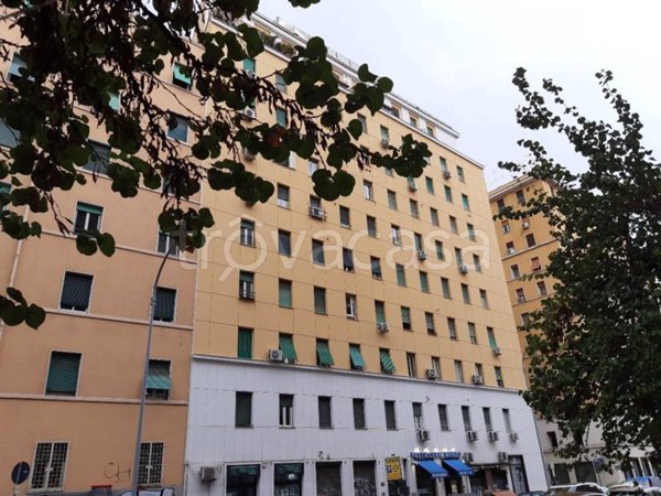 appartamento in vendita a Roma in zona Appio Latino