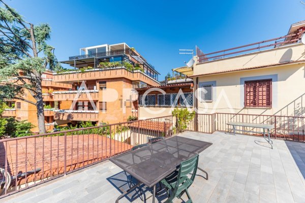 appartamento in vendita a Roma in zona Tor di Quinto