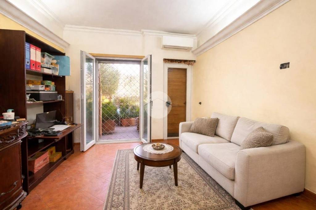 appartamento in vendita a Roma in zona Gianicolense
