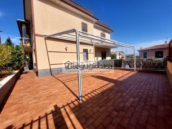 appartamento in vendita a Roma in zona Isola Farnese