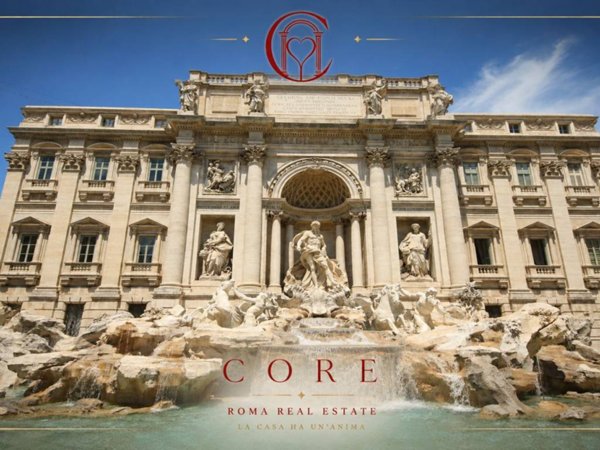 appartamento in vendita a Roma in zona Trevi-Colonna