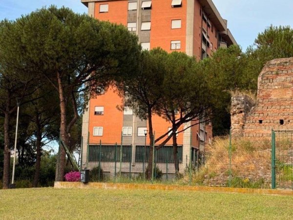 appartamento in vendita a Roma in zona Cinecittà