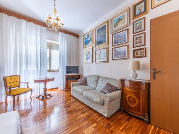 appartamento in vendita a Roma in zona Appio Latino