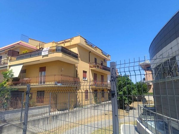 casa indipendente in vendita a Roma in zona Torre Gaia